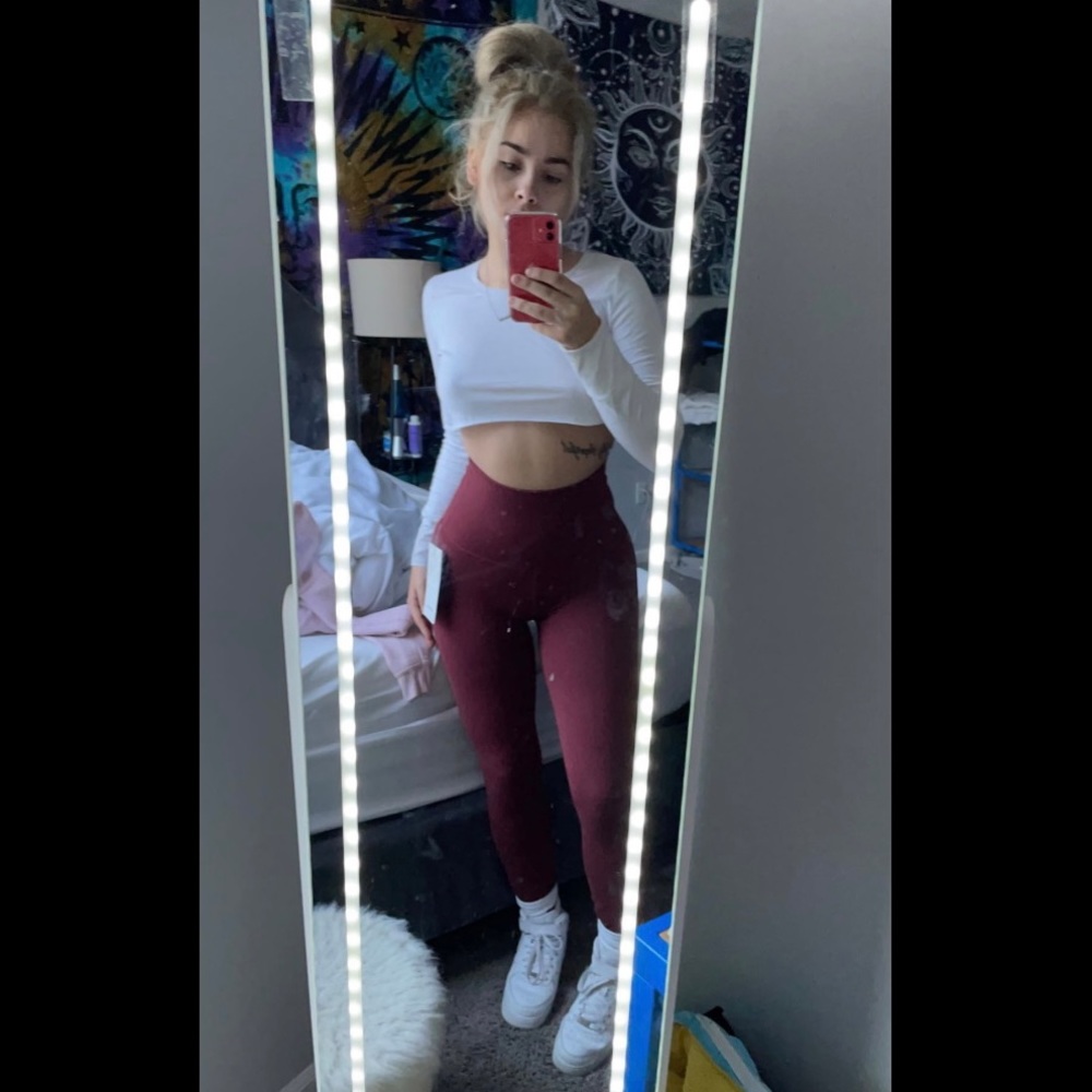 *Sold* NWT Lululemon Wunder Lounge Tight 28” - Picture 2 of 5